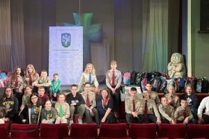 Спілка української молоді від початку року передала дітям захисників України понад 2 тис. подарунків