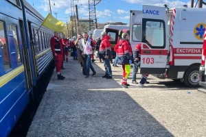 «Лікарі без кордонів» евакуювали на Львівщину понад 1400 пацієнтів