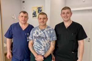 У Львові лікарі сформували новий череп бійцю, який потрапив під мінометний обстріл на Донеччині