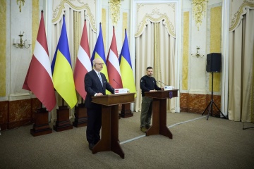 Zelensky: Ucrania ahora necesita artillería, tanques, aviones y la fe del mundo