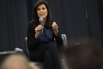 Republican presidential candidate Haley defends US support of Ukraine