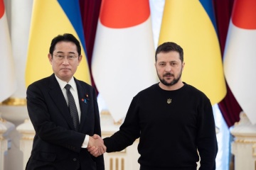 Zełenski spotkał się z premierem Japonii

