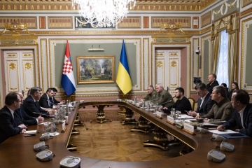 Selenskyj bespricht mit kroatischem Ministerpräsidenten Bedürfnisse der Armee und Wiederaufbau der Ukraine nach dem Krieg