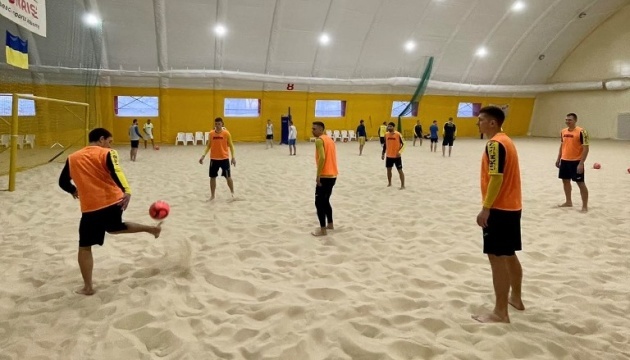 Збірна України з пляжного футболу поступилася в гостях команді Оману