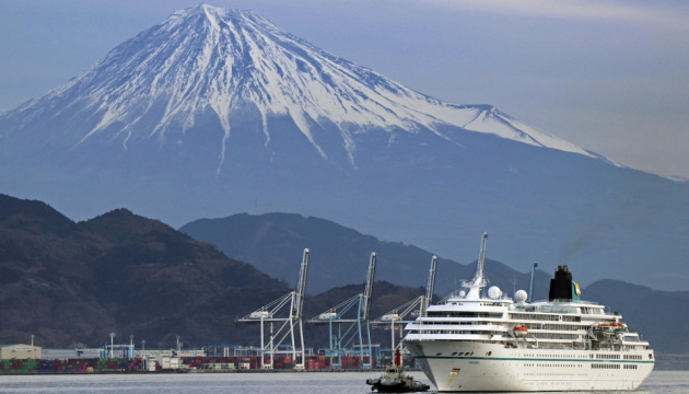 До Японії вперше за три роки прибув іноземний круїзний лайнер