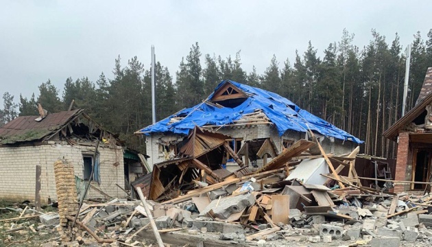 In Region Donezk 11 Siedlungen beschossen, Polizei zeigt Folgen