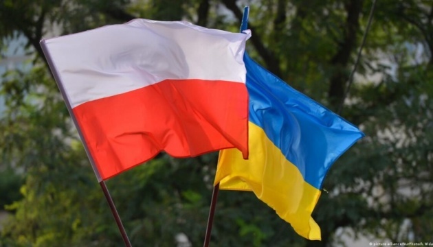 Jak popularyzatorzy „rosyjskiego miru” w Polsce przeszli na wspieranie Ukrainy

