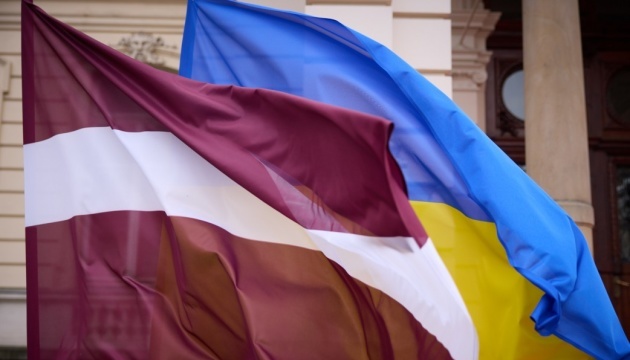 Ukraine’s new ambassador to Latvia hands credentials to MFA