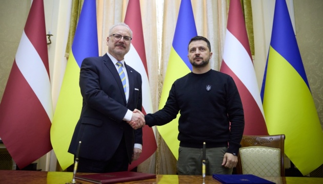 Зеленський і Левітс підписали декларацію про підтримку Латвією вступу України до ЄС і НАТО