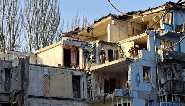У Запоріжжі в будинку, що зазнав ракетного удару, зруйновані 25 квартир і 10 пошкоджені