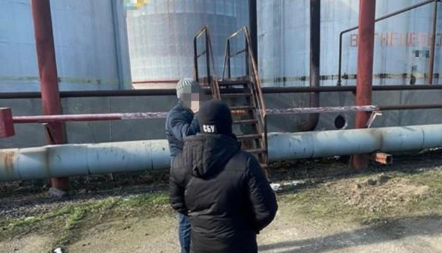 Махінації ексменеджменту: суд вилучив пального «Укрнафти» та «Укртатнафти» на 800 мільйонів