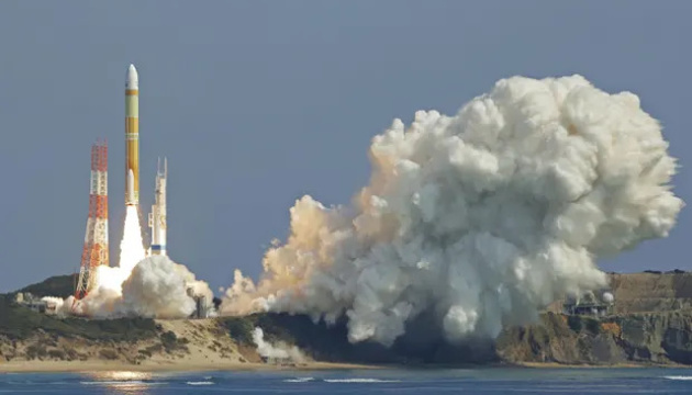 Новітня японська космічна ракета самознищилася через поломку двигуна