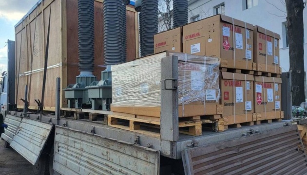 Ukrhydroenerho receives another power equipment shipment from international partners
