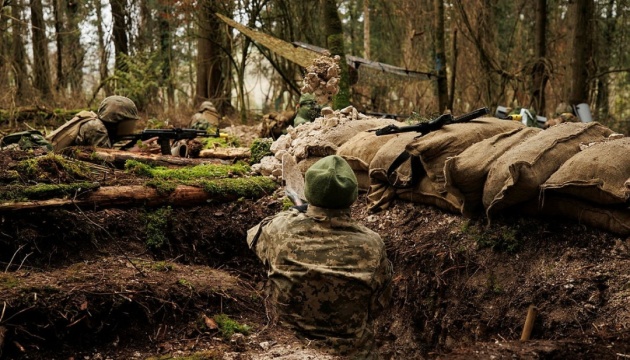 Траншейні бої: українські солдати закінчили тренування у Британії