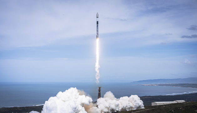 SpaceX за чотири години вивела на орбіту два супутники SES і 52 Starlink