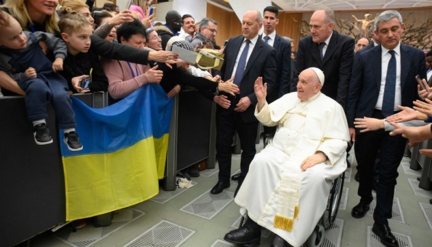 Pope to Ukrainian refugees: I pray for peace in your country