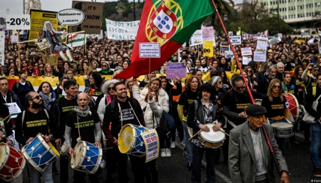 У Португалії - масові протести з вимогами вищих зарплат і обмеження цін