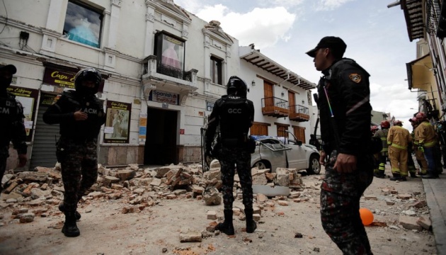 Кількість жертв землетрусу в Еквадорі зросла до 16, сотні поранених