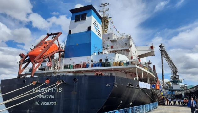 First ship with 30,000 t of Ukrainian wheat arrives in Kenya