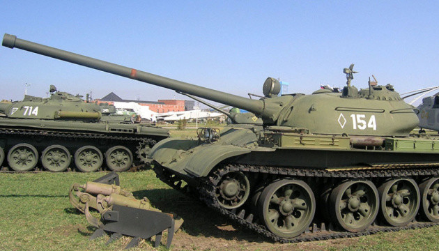 Russia removing from storage Soviet tanks produced in 1946 - CIT