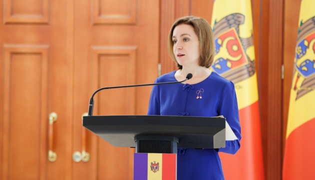 Державна мова у Молдові – румунська: Санду підписала закон