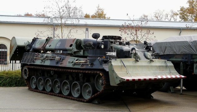 Кулемети та інженерні машини: Німеччина передала Україні чергову партію військової допомоги