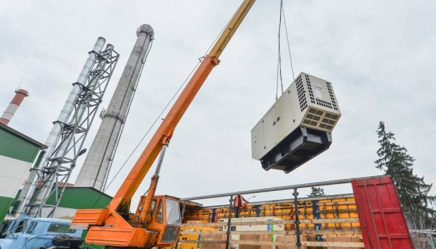 Німеччина передала Житомиру 25 генераторів