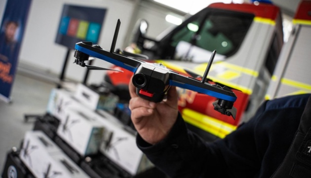 Rescuers receive more than 100 drones from charity organization
