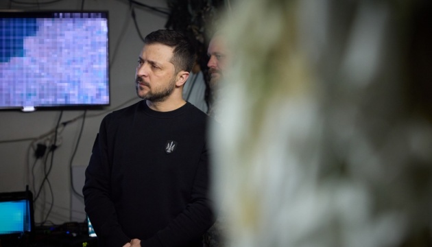 Розподіл зброї і виробництво українських ракет: Зеленський провів засідання Ставки