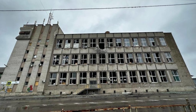 Rusos bombardean Jersón alcanzando un hospital 