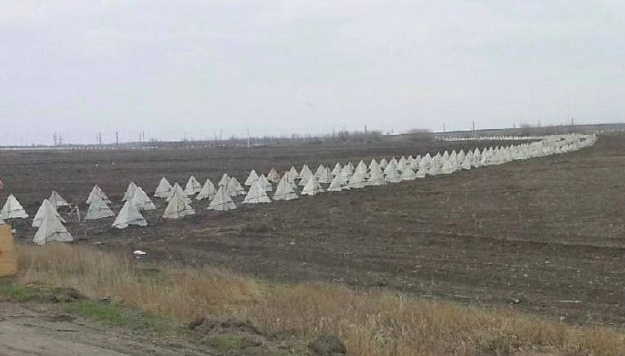 Mariupol: Invasoren errichten „Drachenzähne“