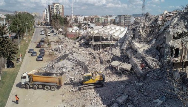Землетруси в Туреччині: заарештовані 325 підозрюваних у неякісній забудові
