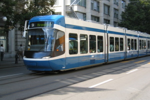 У Вінницю доправили перший швейцарський трамвай Tram 2000