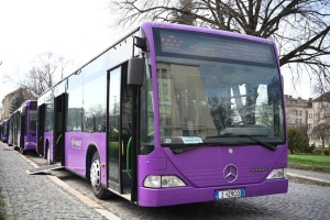 Угорщина передала шість автобусів для постраждалих від російської окупації громад