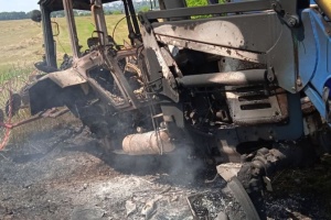 На Полтавщині у полі підірвалася сільгосптехніка