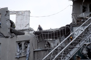Russian shelling damages over 50% of high-rise buildings in Sloviansk community