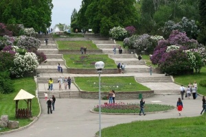 Землю ботсаду Гришка у Києві попри заборону передали під забудову