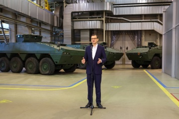 Ukraine orders 100 Rosomak armored personnel carriers from Poland