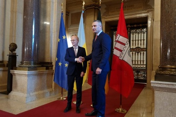 Klitschko besucht Hamburger Bürgermeister