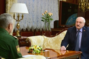 Lukashenko discusses with Russia’s defense chief "security guarantees for Belarus”