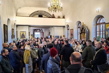 Yet another Orthodox parish in Ukraine snubs Moscow-run church
