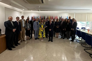 Vizeaußenministerin Dschaparowa trifft sich in Indien mit EU-Botschaftern
