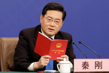 Qin Gang: Pekín no planea presionar a otros países en la guerra de Rusia contra Ucrania