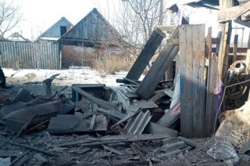Zwei Tote und 13 Verletzte am Montag in Region Donezk