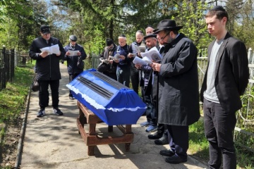 ハルキウで約１年捜索の行われていたユダヤ系ウクライナ軍人の遺体埋葬