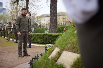 ゼレンシキー宇大統領、チョルノービリ原発事故犠牲者を追悼