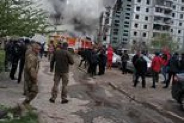 Raketeneinschlag in Hochhaus in Uman: Jermak veröffentlicht Video