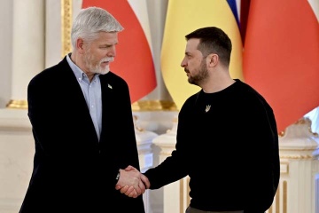 Prezydent Czech do Zełenskiego - będę nalegał na rozpoczęcie negocjacji w sprawie przystąpienia Ukrainy do UE jeszcze w tym roku