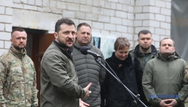ゼレンシキー宇大統領、春のウクライナの反攻につき「ロシア人にはまだ立ち去る時間がある」