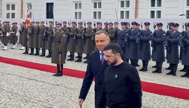 Zelensky y Duda se reúnen en Varsovia